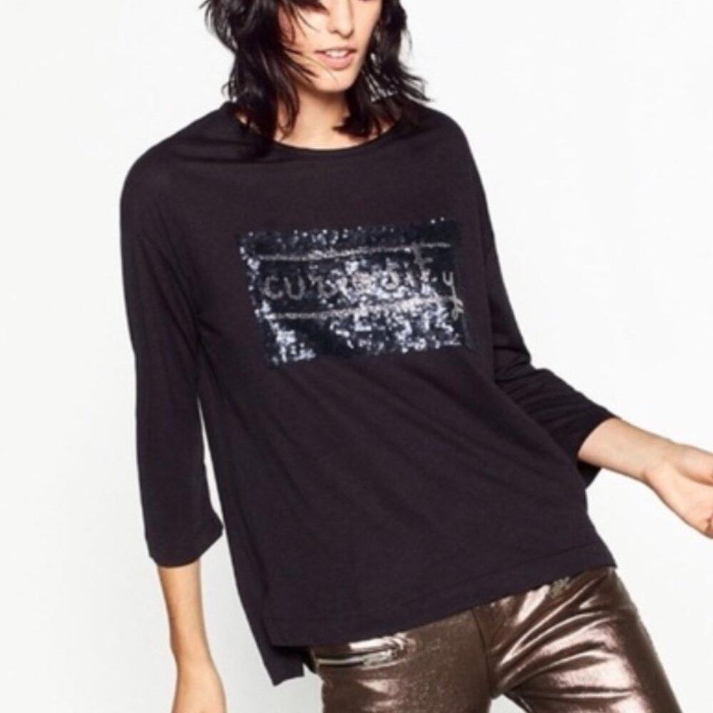 Zara "Curiosity" Sequins 3/4 Sleeve Navy Tee, Medium EUC